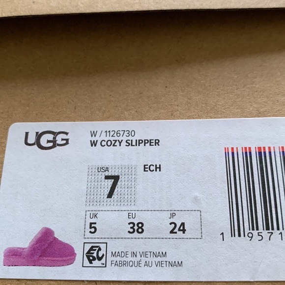 NWB authentic UGG cozy genuine slippers in echinacea pink - Picture 8 of 10